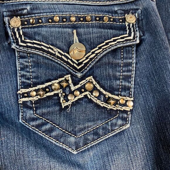 Miss Me JE1049EP3 Dark Wash Easy Capri Jeans Size 27 Inseam 26 1/2” - Picture 6 of 12